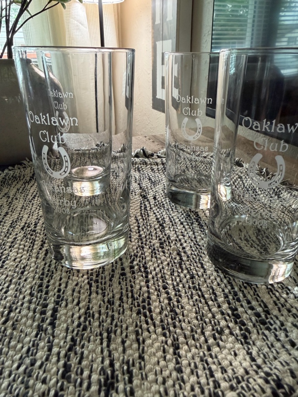 Vintage 2008 Etched Oaklawn Club Arkansas Derby Clear Pint Glass - Set of 4
